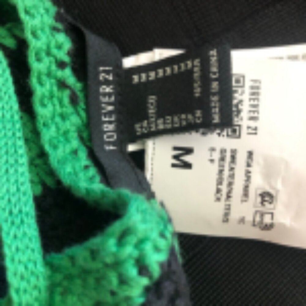 Forever 21 Chevron Knit Halter Top Crochet Striped Green Black M - Picture 10 of 10